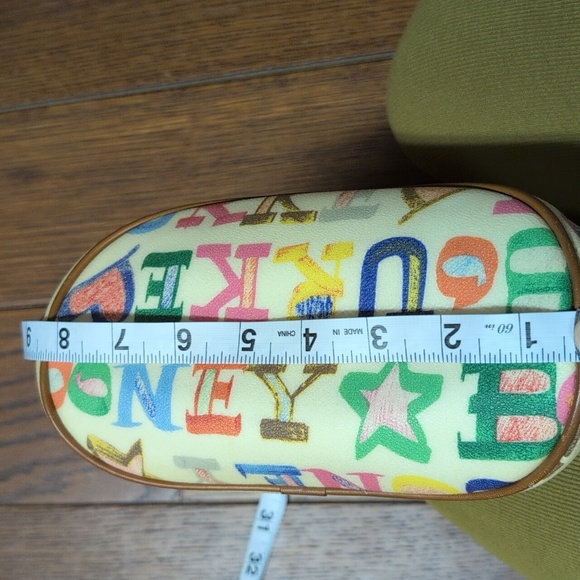 DOONEY & BOURKE - Crayon "It Girl" Bucket Bag - Picture 16 of 16
